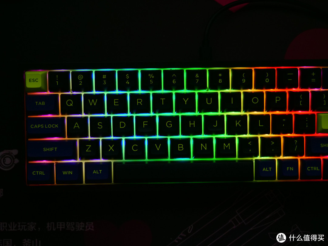 三模+RGB+热插拔: 量产机械键盘退烧之选 腹灵FL680 评测