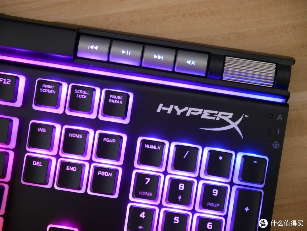 布丁键帽可以多好看——HyperX 阿洛伊精英2机械键盘