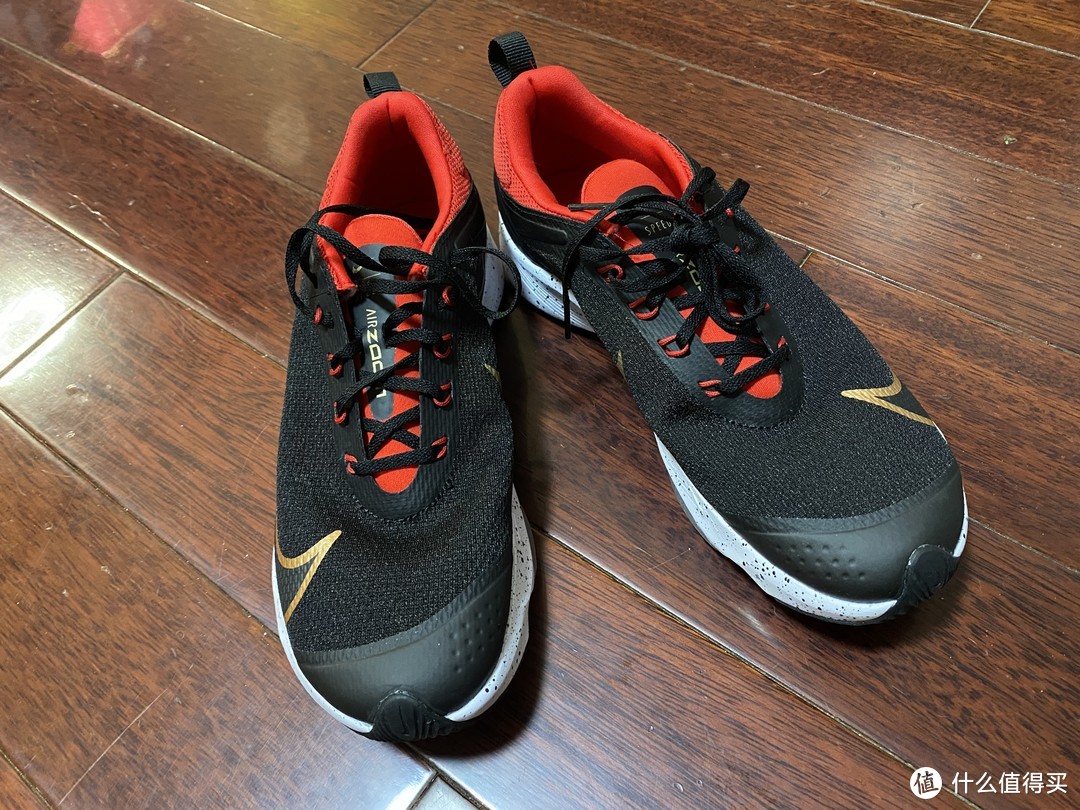 好看带气垫的NIKE  AIR ZOOM SPEED (GS) 跑鞋