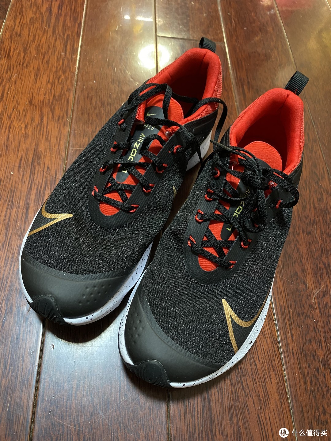 好看带气垫的NIKE  AIR ZOOM SPEED (GS) 跑鞋