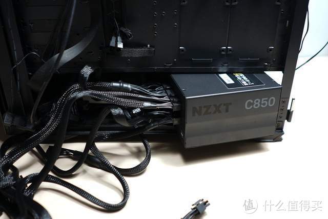 恩杰NZXT C850电源：性能和静音兼备