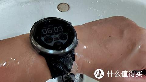 咕咚X3-RE智能运动手表，时尚与运动并重，给你上山下水的体验