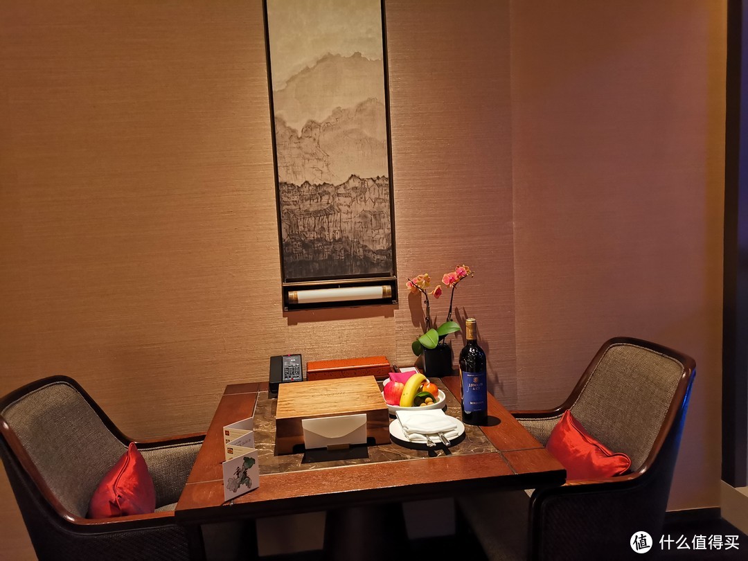 “巴江江水色，一带浓蓝碧”，“山城头牌”——重庆丽晶酒店，生日当天入住体验