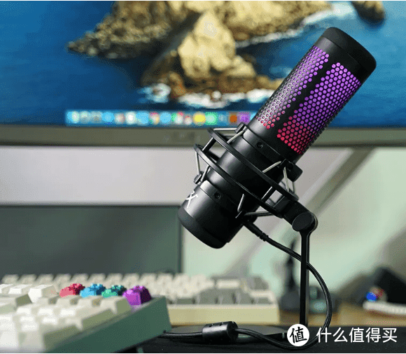 主播桌上的麦克风推荐——HyperX QuadCast S声浪加强版RGB麦克风 