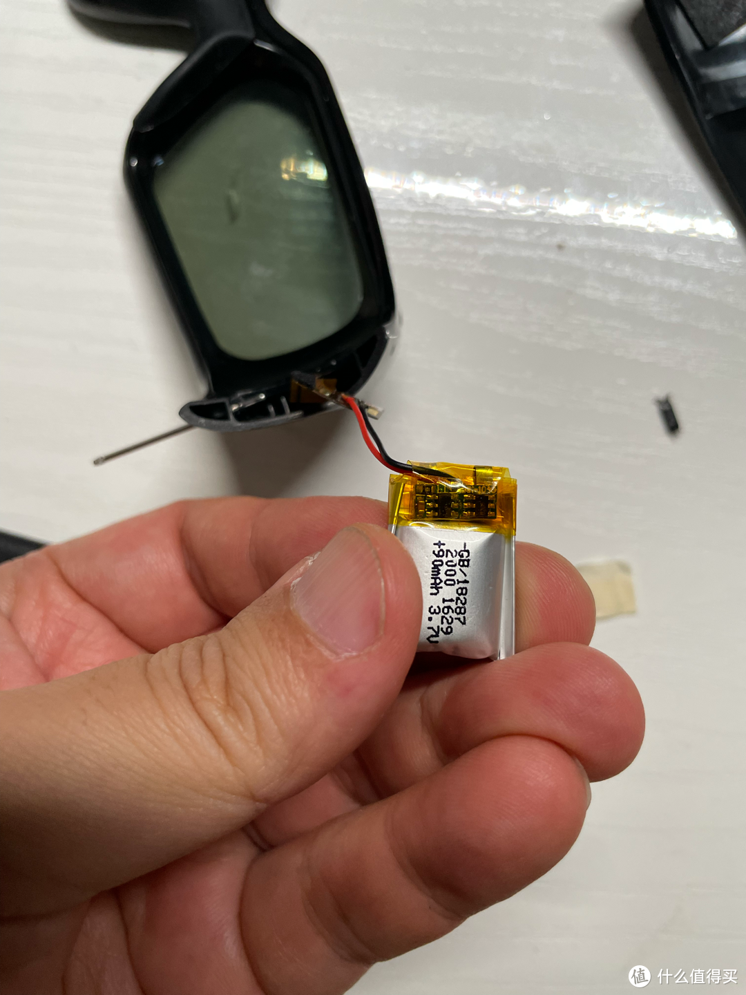 明基3D眼镜电池维修小记