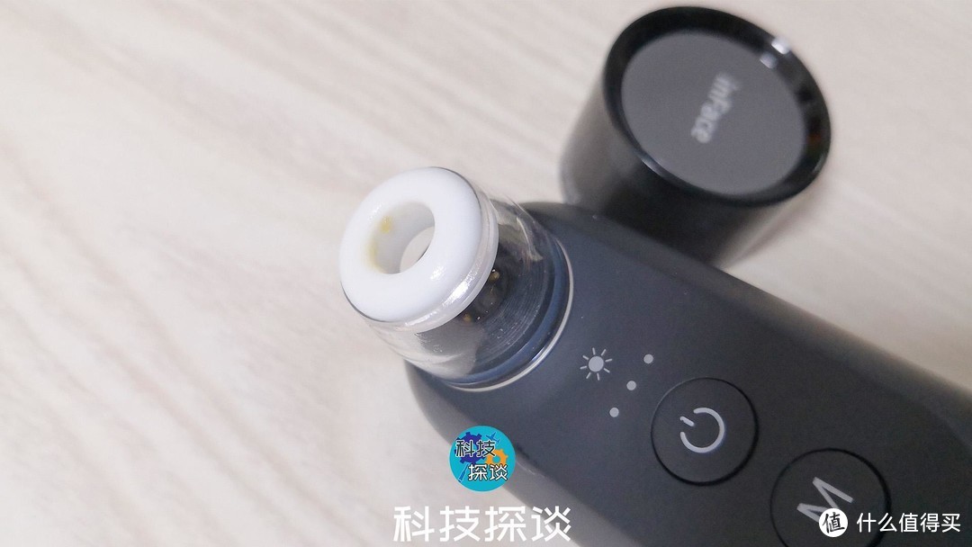 深层清洁黑头，边吸边看的inFace可视化黑头仪