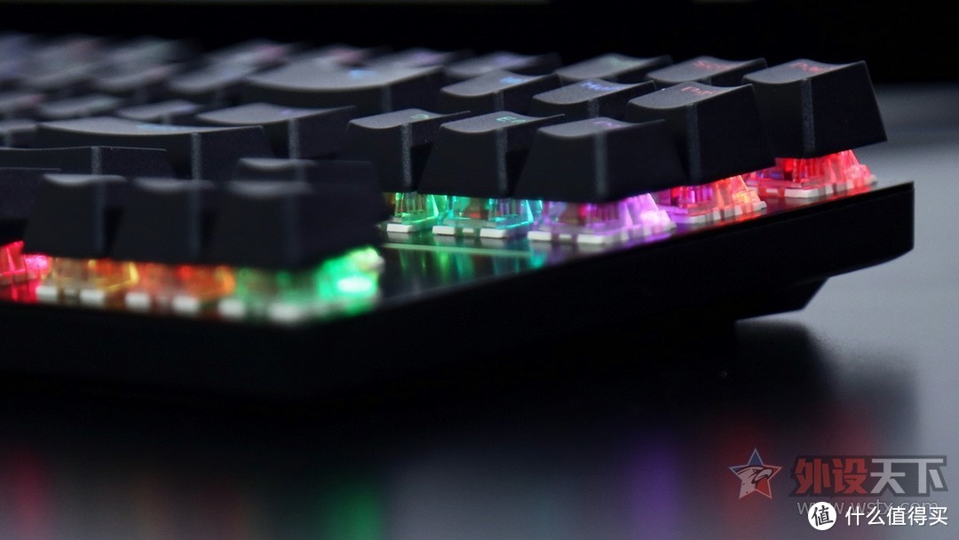 艾石头FE系列RGB热插拔机械键盘简评：体验再升级
