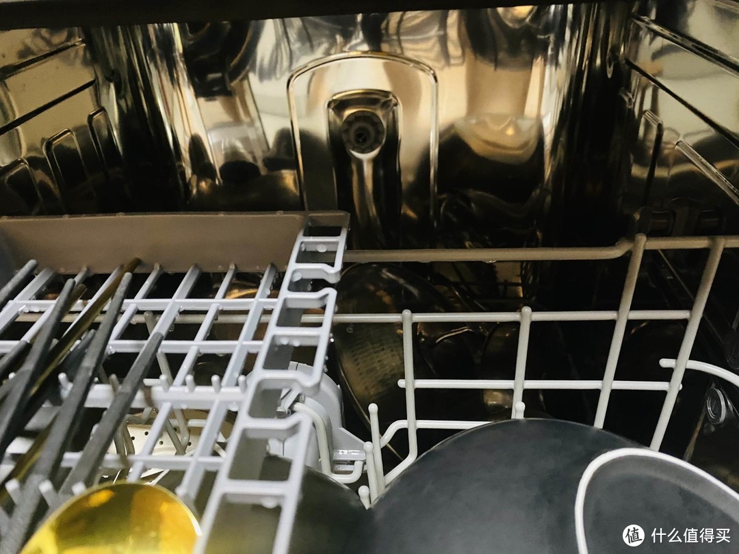 国货更懂国人：中国人的洗碗机应该什么样