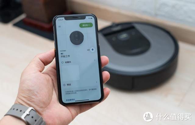 夏天光脚走真得劲！给iRobot i7扫地机器人配集尘底座之后，打扫更轻松
