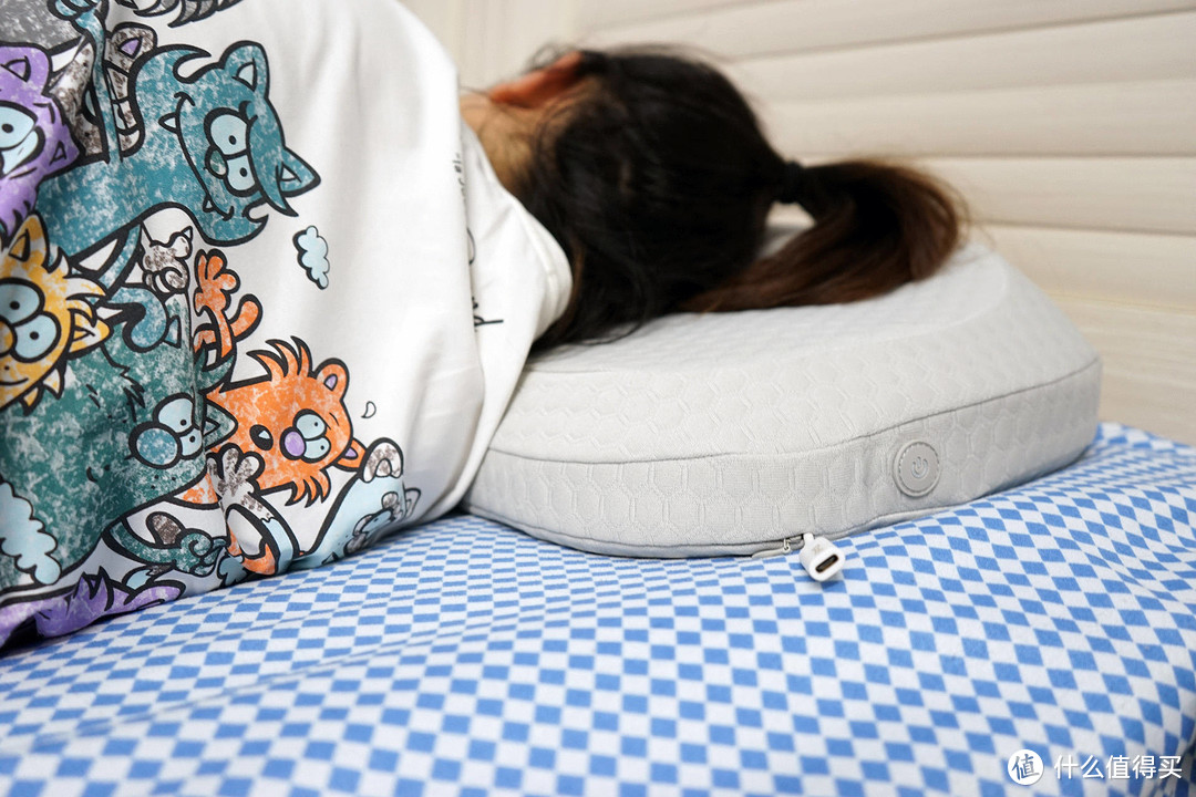 如何提升睡眠质量？乐伽AI智能颈椎按摩睡眠枕体验！