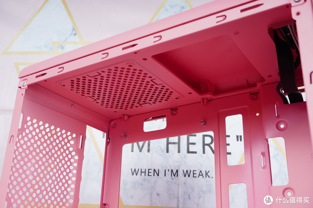 金河田萌兜，一款为女性设计的机箱