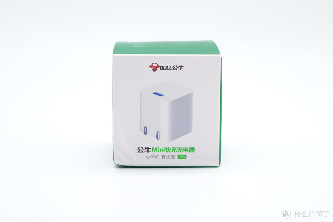 拆解报告：BULL公牛迷你20W PD快充充电器GNV-AUB202