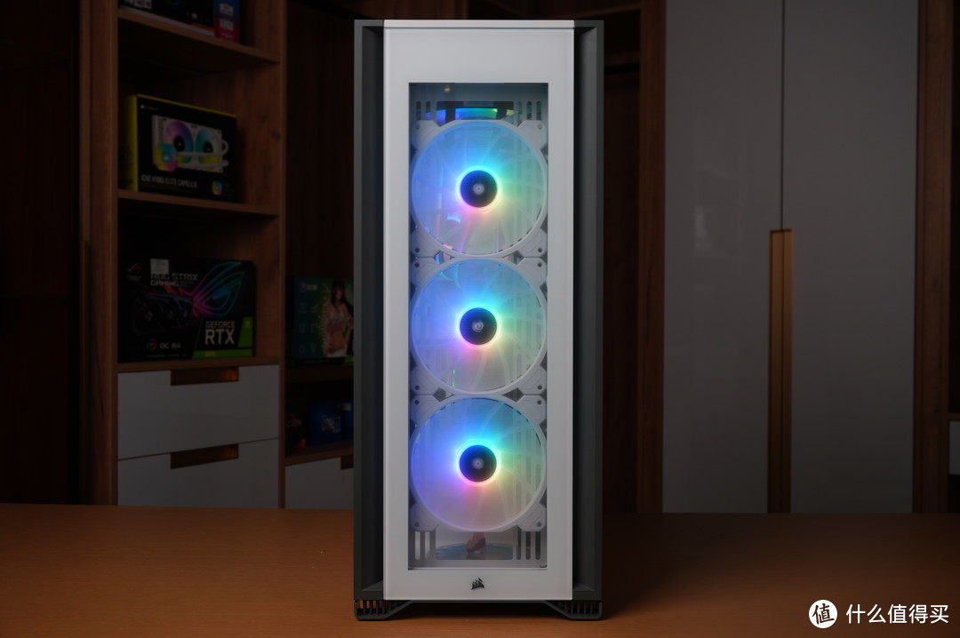 静观其变iCUE 7000X RGB+吹雪限定内存：夏日清凉轻度二次元主机