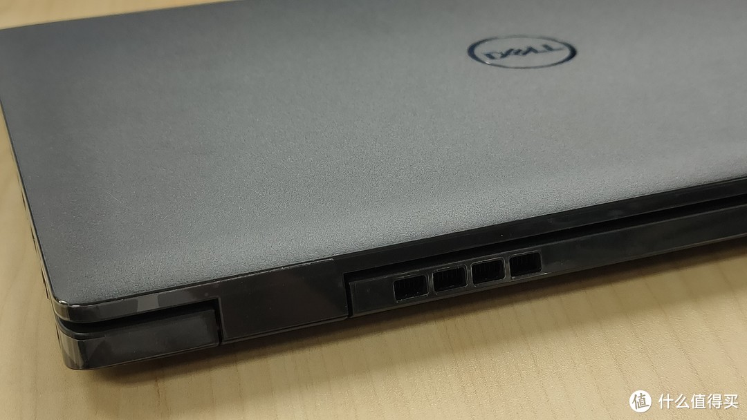 集团总公司给员工配备的新电脑：Dell Latitude 3420，那就拿来体验看性能怎么样吧！