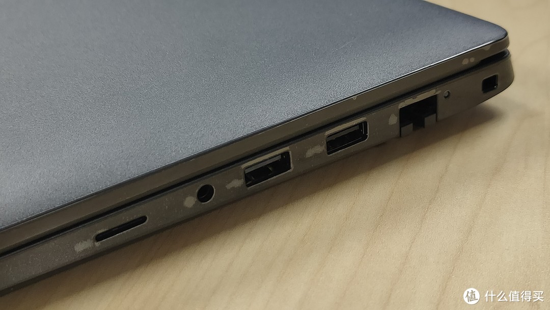 集团总公司给员工配备的新电脑：Dell Latitude 3420，那就拿来体验看性能怎么样吧！