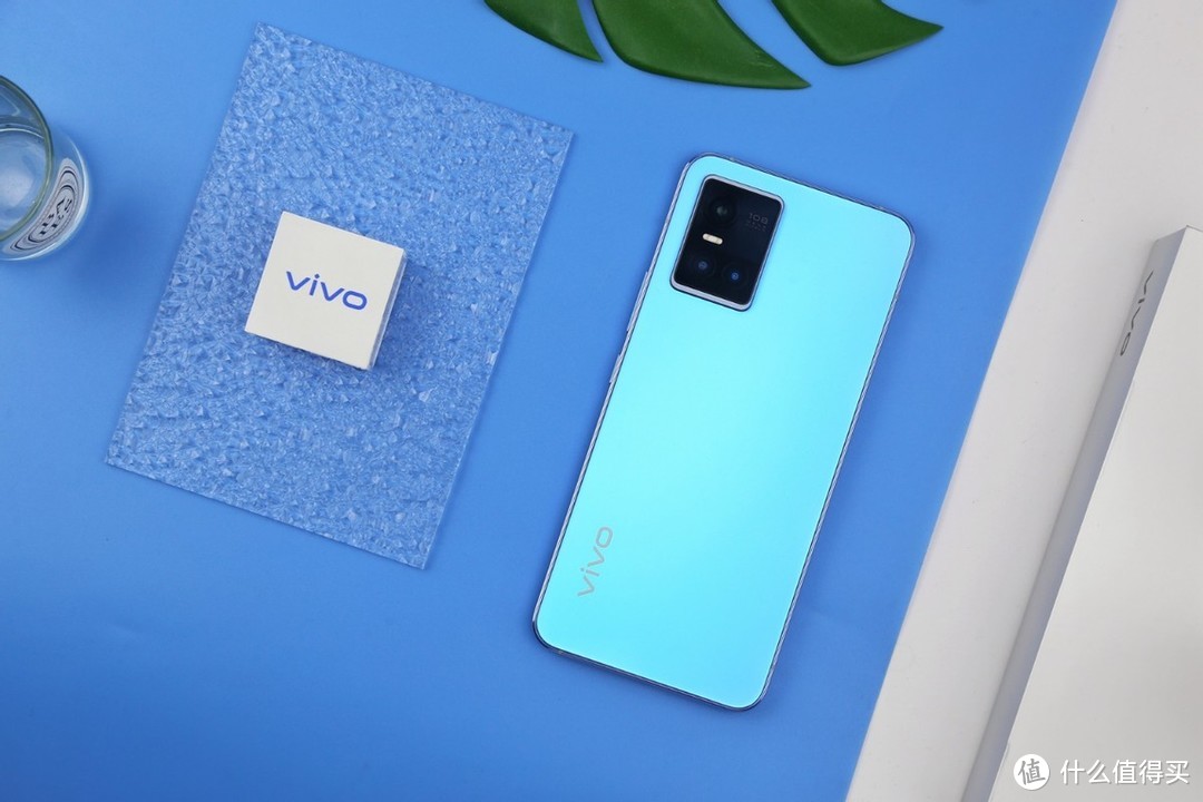 自拍再升级 光致变色玩出新个性，vivo S10 Pro体验