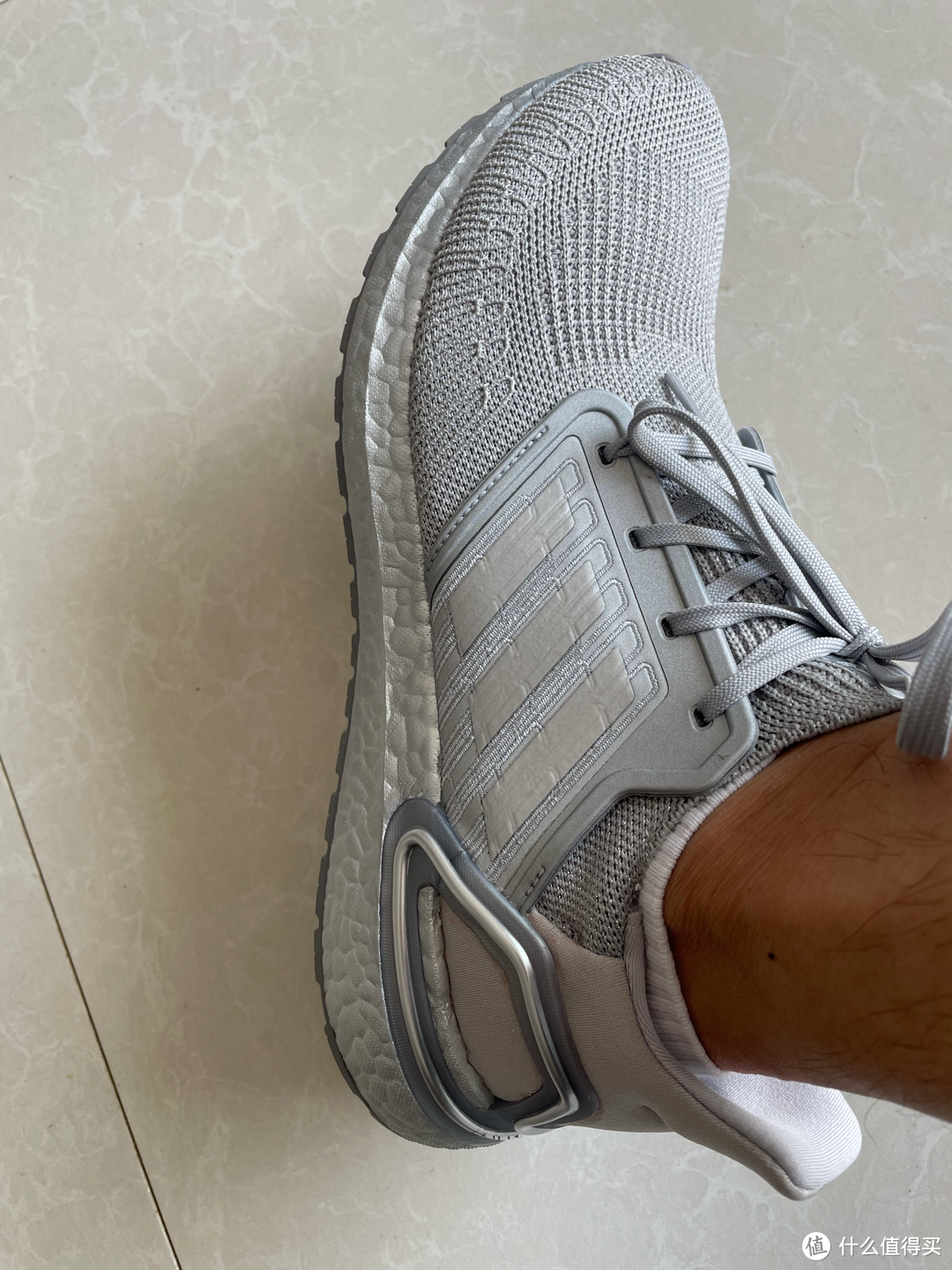 银脚大王 多多买的阿迪达斯 ULTRABOOST20 fy3449