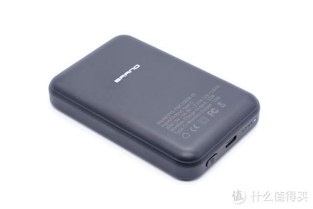 鹏元晟推出磁吸无线充电宝，iPhone12全系列磁吸充，支持双向快充