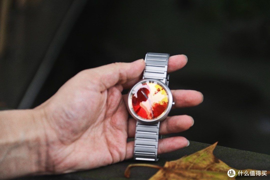回头率爆棚：拥有科技感的太阳镜石英手表你见过吗？