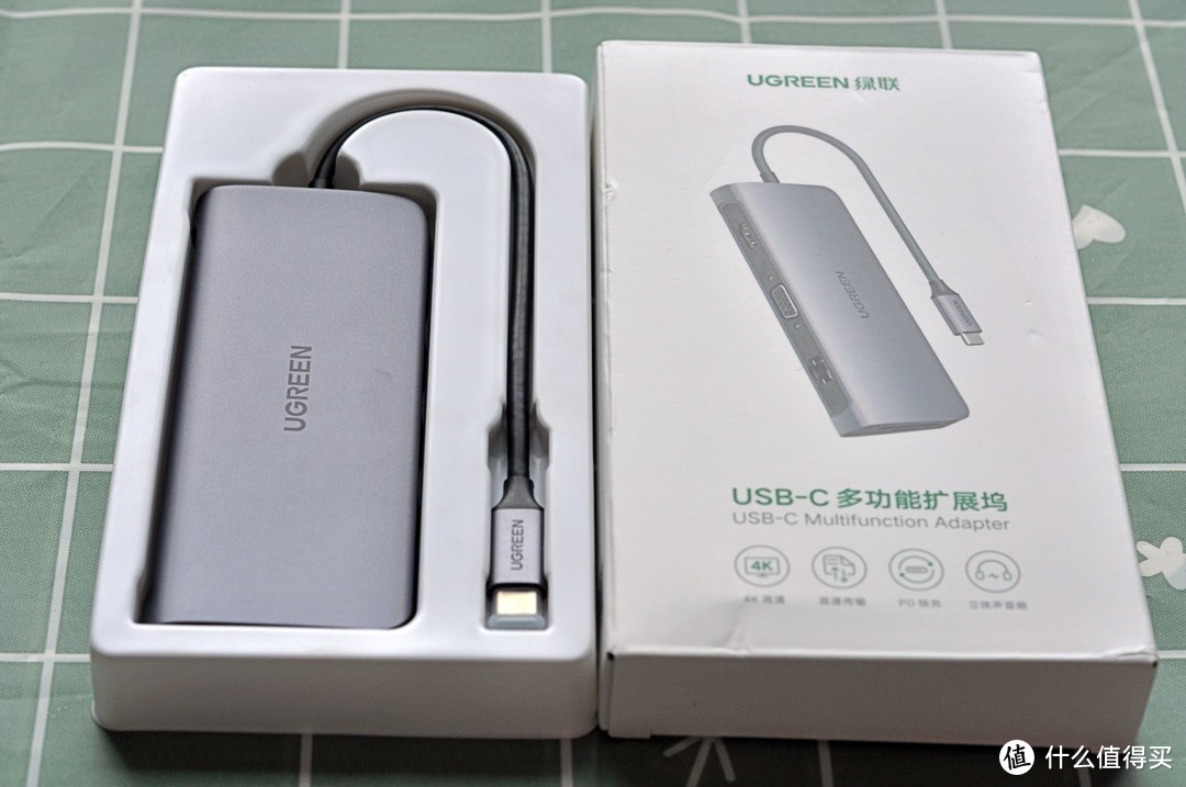绿联USB-C多功能扩展坞：多种数据传输更高效