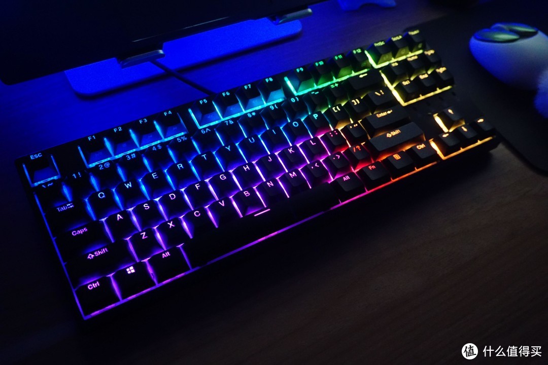 这算不算机械键盘顶峰？RGB、按键皆可DIY，杜伽K320 RGB-NS评测