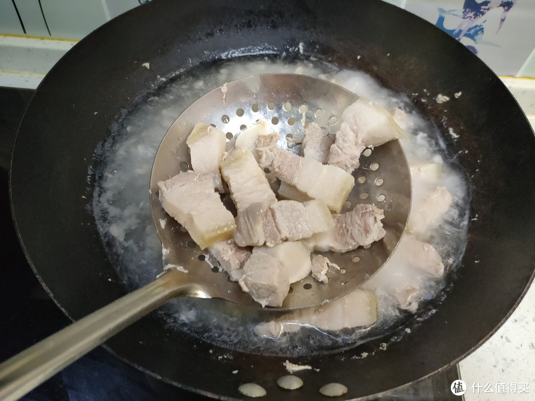 做红烧肉时，记住“2不放2窍门”，肉质软糯不发柴，好吃不油腻