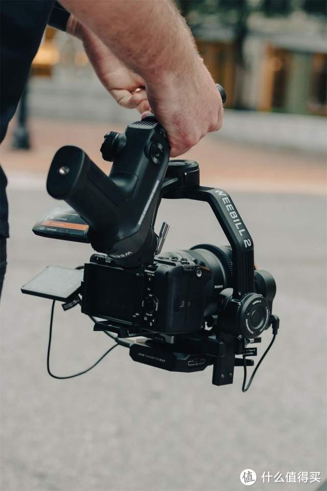 智云WEEBILL 2相机云台助你拍好视频，堪称达人必备的拍摄装备