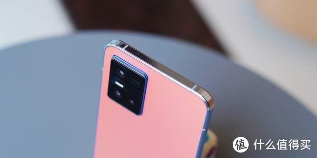 难以抗拒你容颜：vivo S10 Pro外观设计评析