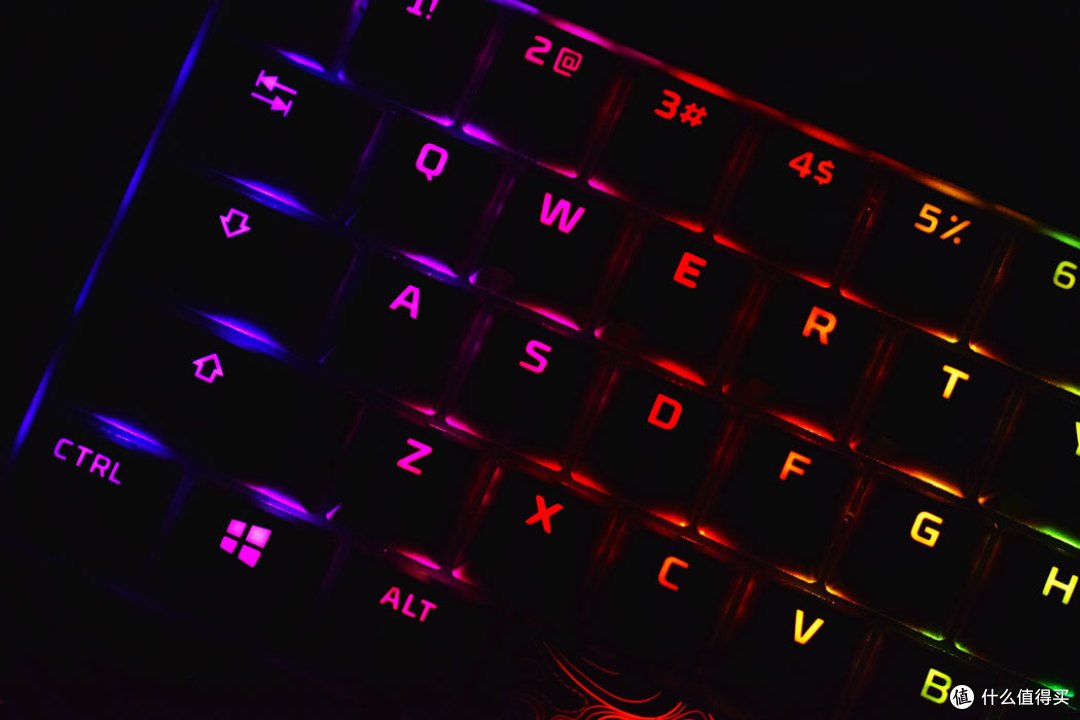 紧凑型电竞装备,hyperx起源60游戏机械键盘开箱试玩