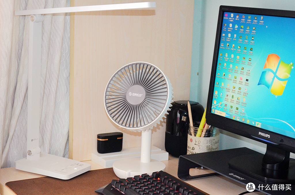 是风扇，又是充电宝，炎炎夏日，你需要这款奥睿科桌面无线小风扇