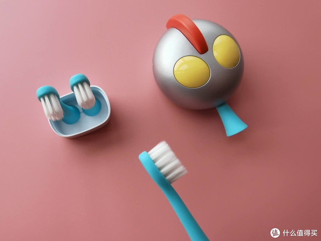 儿童电动牙刷怎么选？COMBO咸蛋超人联名款贴心呵护宝宝稚嫩牙齿