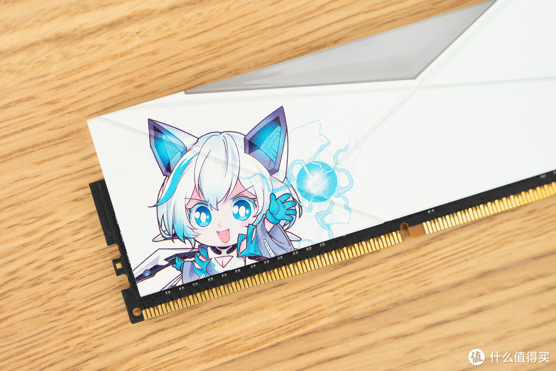 威刚 XPG 龙耀 D50 华硕吹雪联名内存 DDR4 3600MHz 8GB x 2 开箱分享