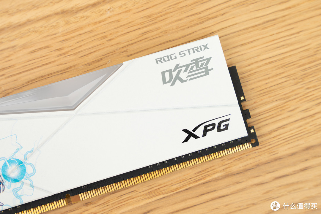 威刚 XPG 龙耀 D50 华硕吹雪联名内存 DDR4 3600MHz 8GB x 2 开箱分享