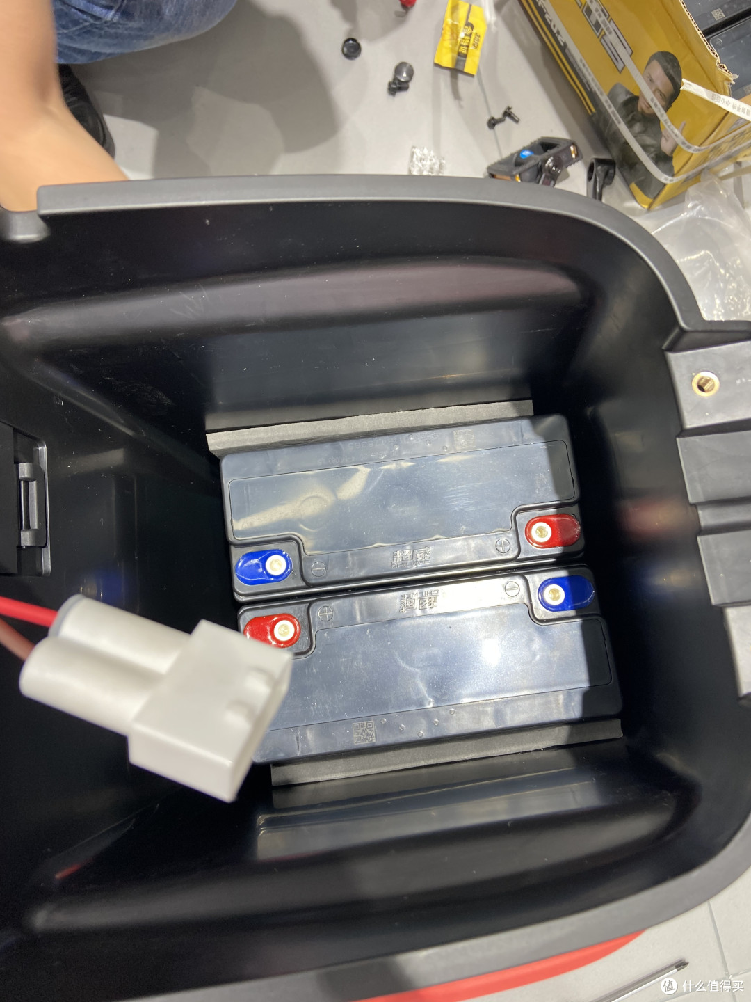 电池安装,进度50%