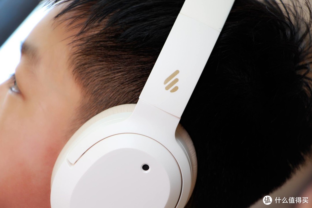 Hi-Res小金标认证，头戴式耳机还得看漫步者新品W820NB