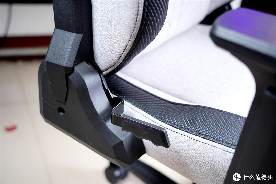 电竞椅玩出新高度，布艺材质，多档可调--维拓瑞齐电竞椅V2分享