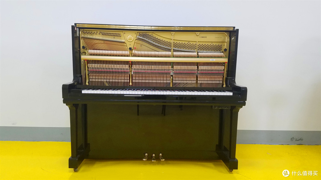 钢琴外观