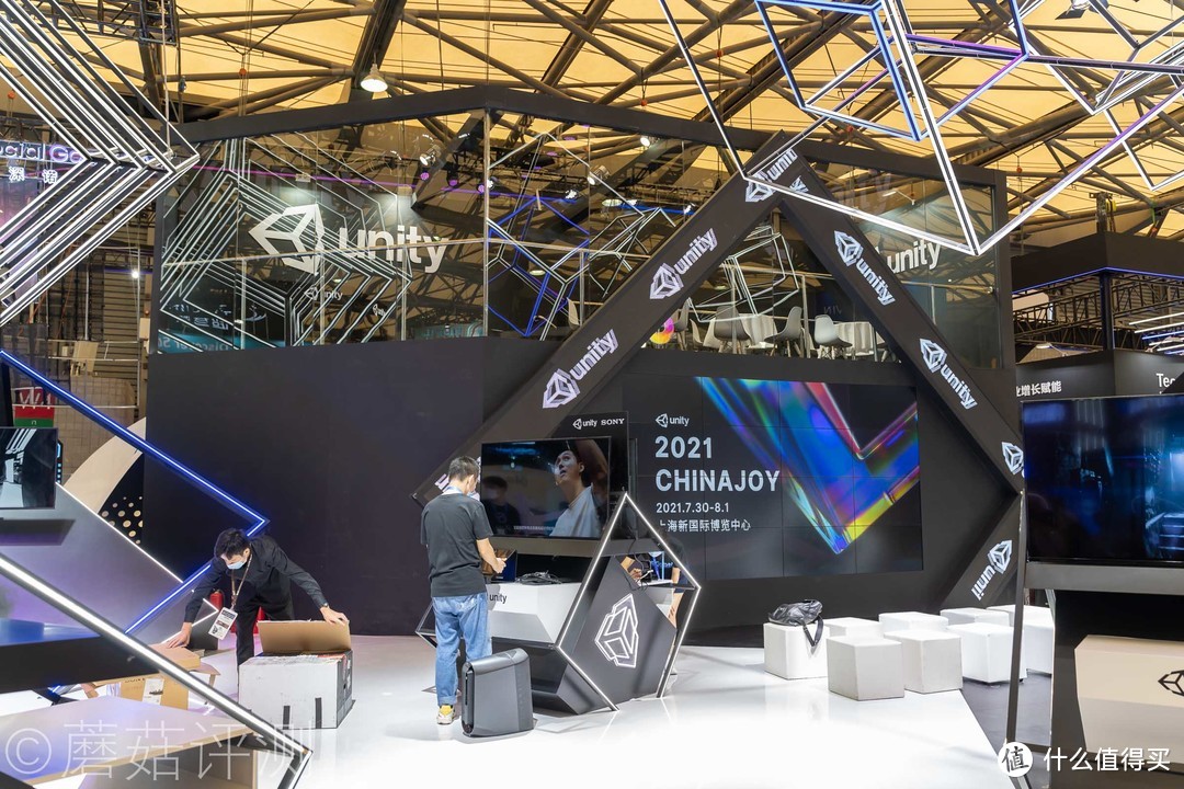 今年又有啥好玩的？蘑菇带你逛ChinaJoy2021，硬件、游戏、车和漂亮的小姐姐