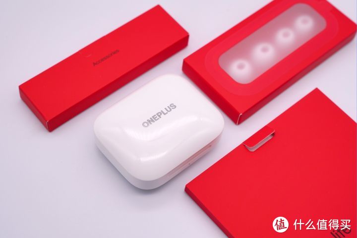 【OnePlus Buds Pro开箱测评】静下来，好好听，初见即钟情