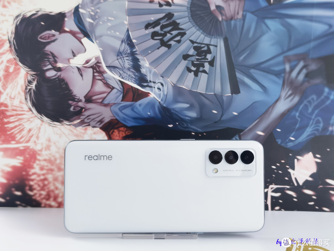 realme GT大师版上手体验：一款难得的精品直屏机