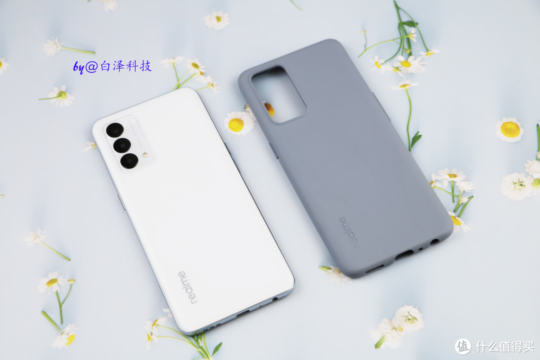 realme GT大师版上手体验：一款难得的精品直屏机