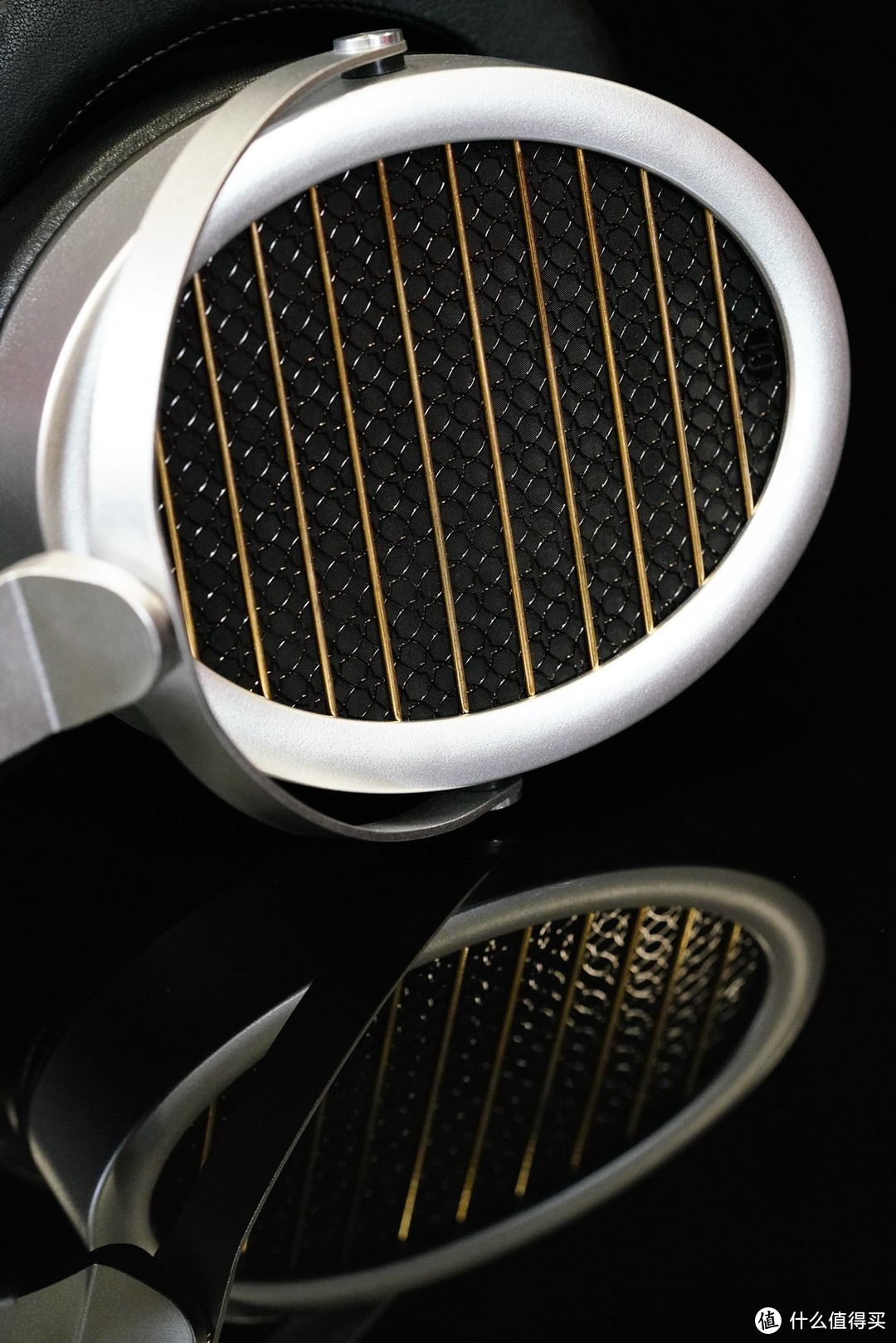 性价比卓越的平板振膜耳机——金平面GL2000