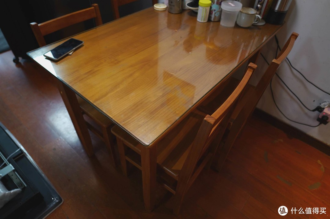 魔都小户型更换餐桌，跟风入手8H岩板餐桌到底值不值？