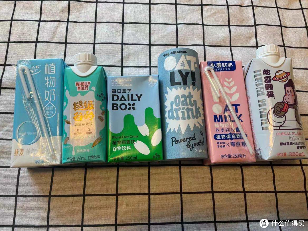 燕麦奶爆火，深度测评OATLY是不是更好喝？