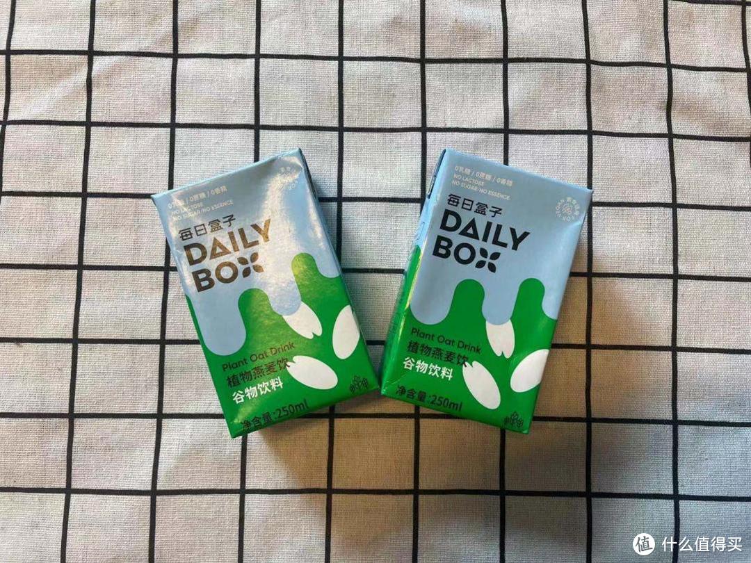 燕麦奶爆火，深度测评OATLY是不是更好喝？