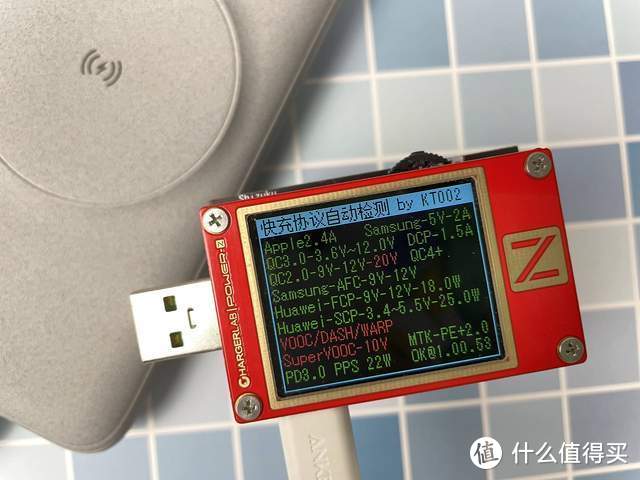 比苹果MagSafe外接电池更好用的无线充电宝，是什么使用体验？