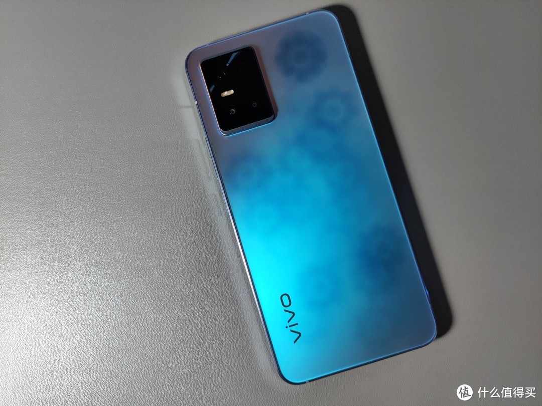 vivo S10 Pro评测总结：能够打动年轻人的，不只是自拍