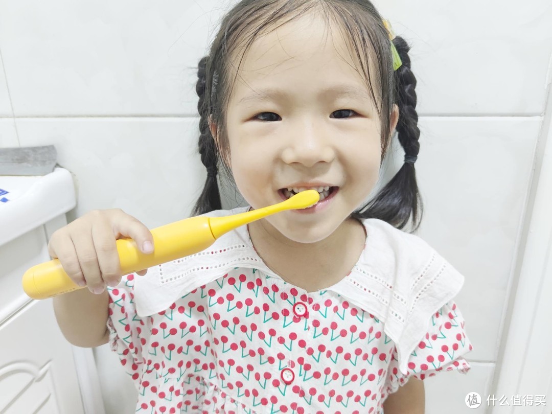 孩子排斥刷牙的原因竟是这个？种草两款儿童电动牙刷，让你的孩子爱上刷牙！