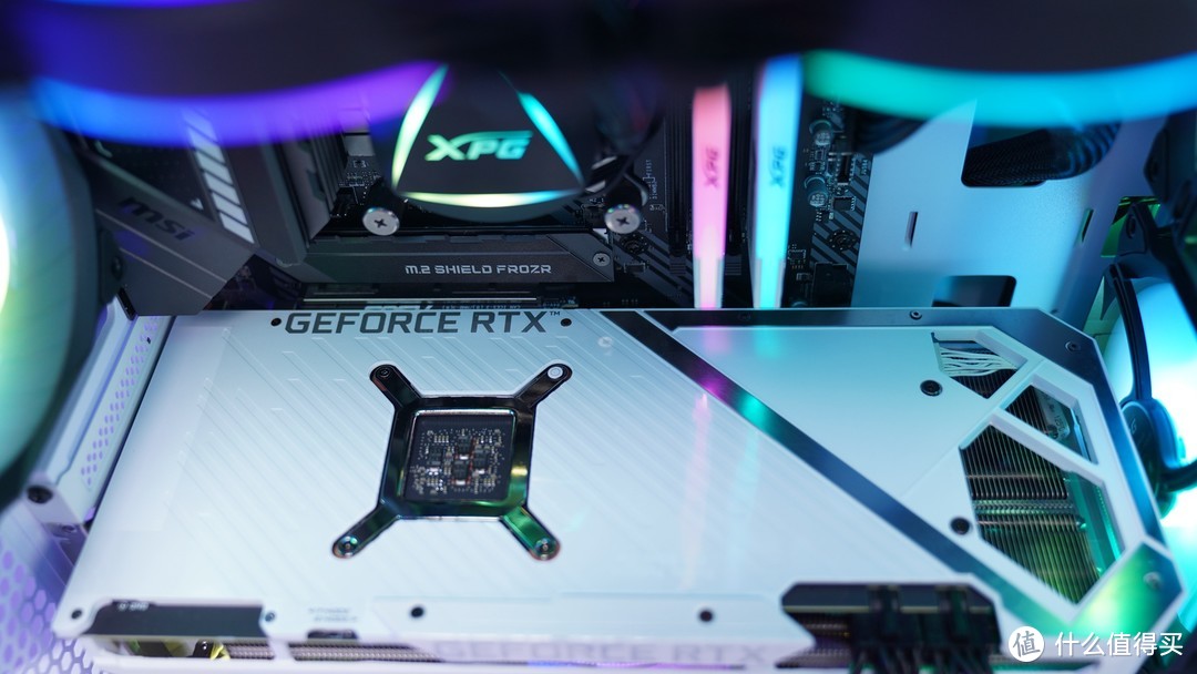 黑白简洁风：ROG 3070配XPG D50小吹雪主机搭建