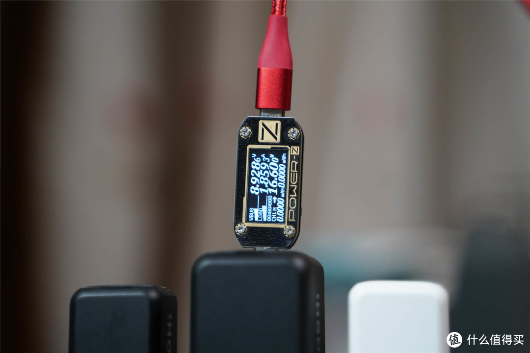 一个可以覆盖你全部PD设备的充电器——AOHi 65W氮化镓充电器测评